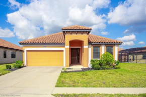 Family Resort - 4BR Home Near Disney - Private Pool, BBQ!, Davenport